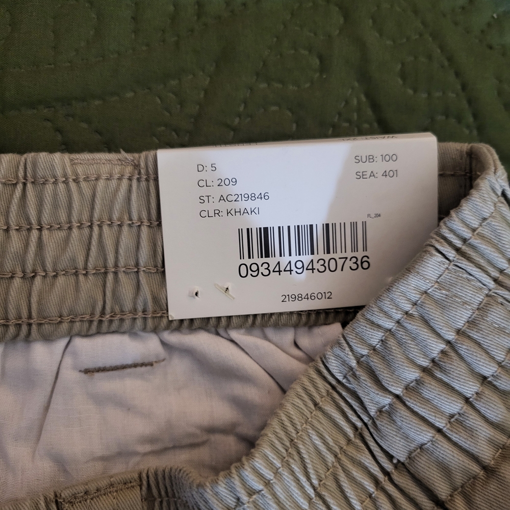 Harbor Bay Men's Light Tan Flat Front Shorts - Picture 4 of 7